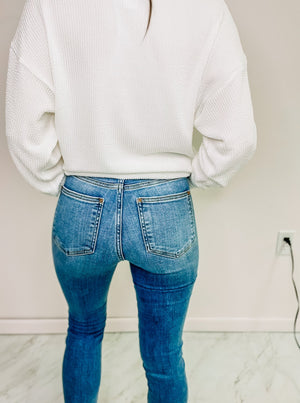 JUDY BLUE Mid Rise Vintage Skinny Jeans